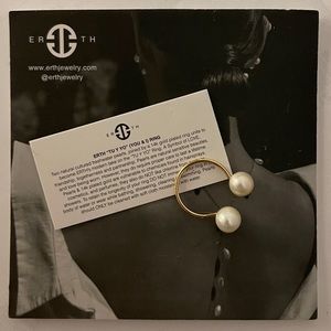 14k pearl ring by ERTH jewelry